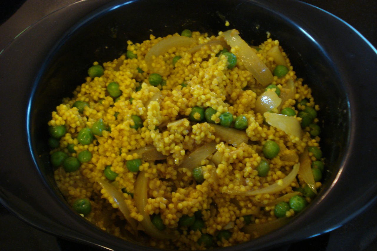 Spicy Curried Millet w/ Peas